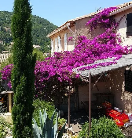 Casa de Férias Le Mas Du Pic Des Fees Hyères